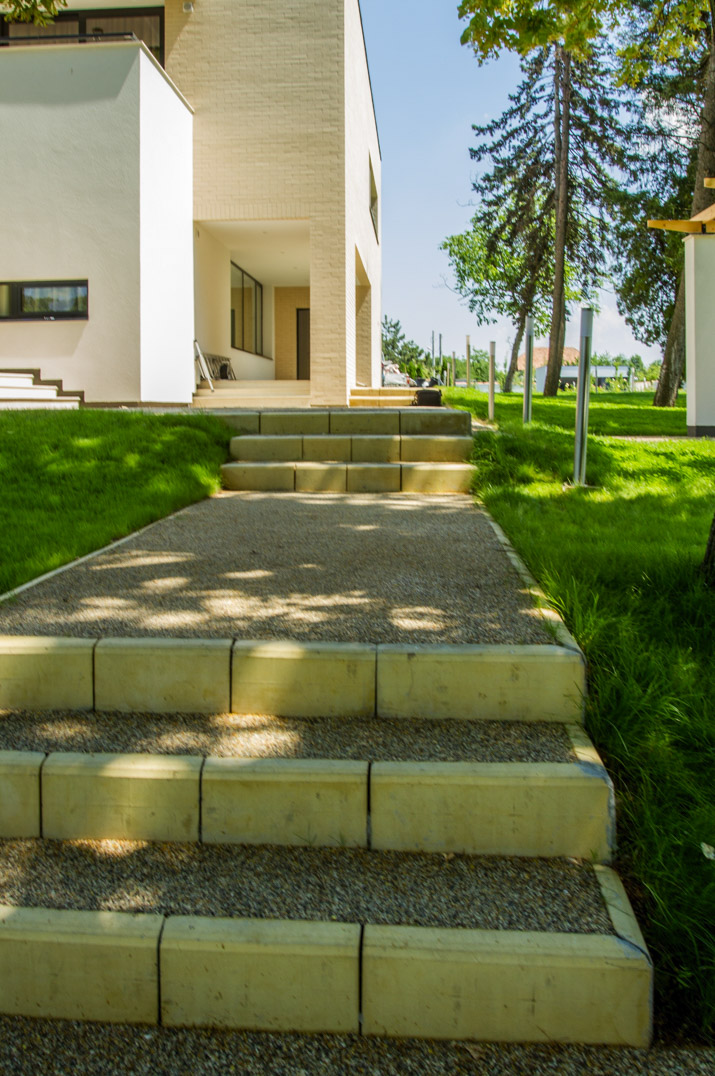 natural stone carpet outside