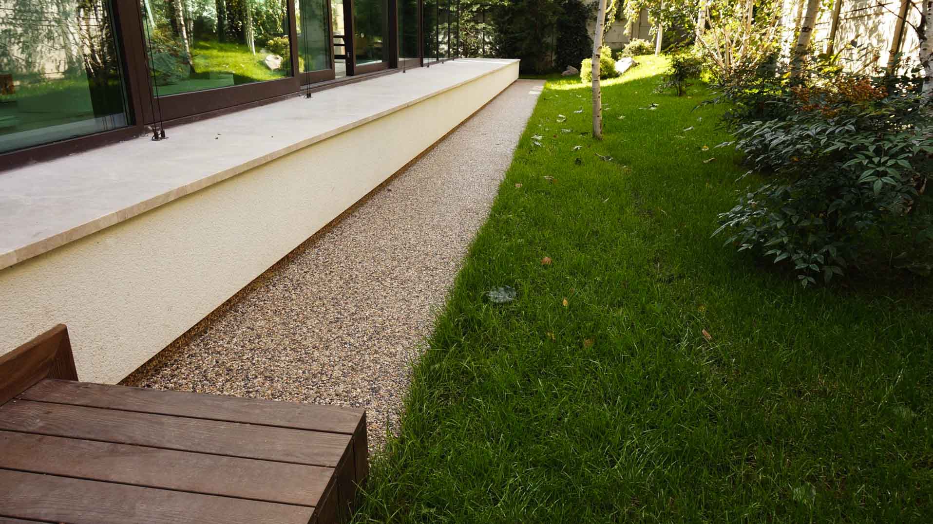 stone carpeting paving